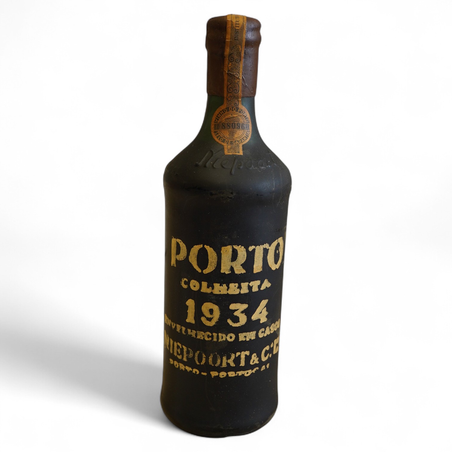 A bottle of 1934 Port Colheita Niepoort & Co vintage port